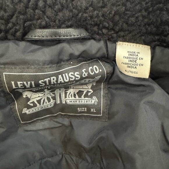Levi’s Faux Leather Sherpa Lined Trucker Jacket Men’s XL Black Snap Front - Picture 10 of 13